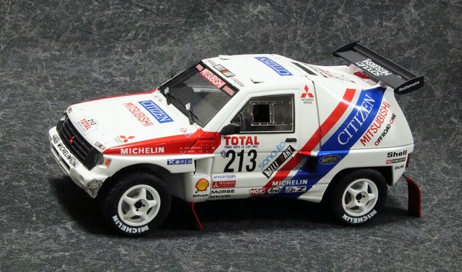 HIGH-GEARedの模型と趣味の日常 1/24三菱パジェロ（ラリーレイド