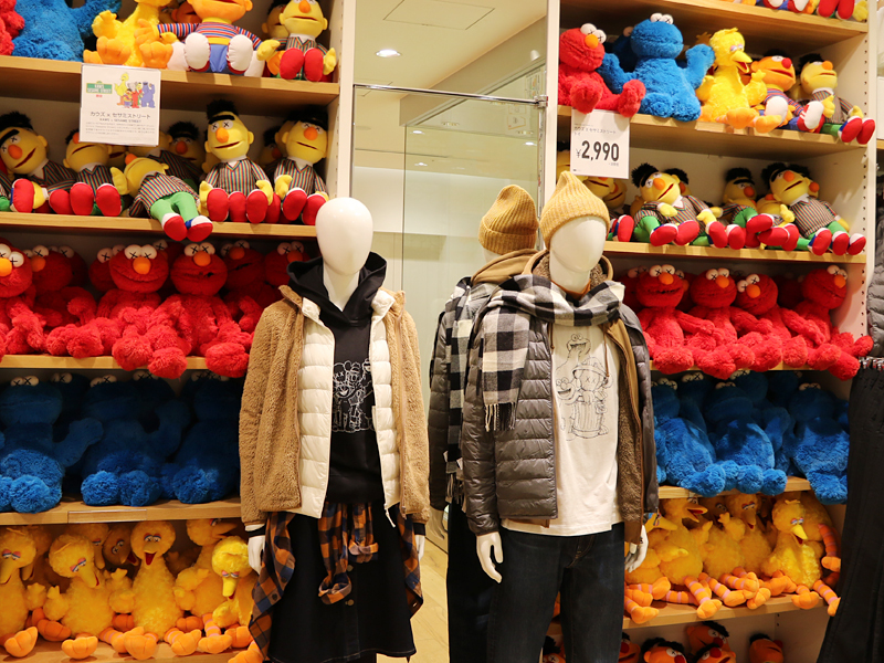 12月19日再販 カウズ × セサミストリート トイ ぬいぐるみ