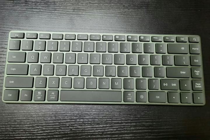 HUAWEI、珍しいコンパクトサイズとカラーになっているBluetooth