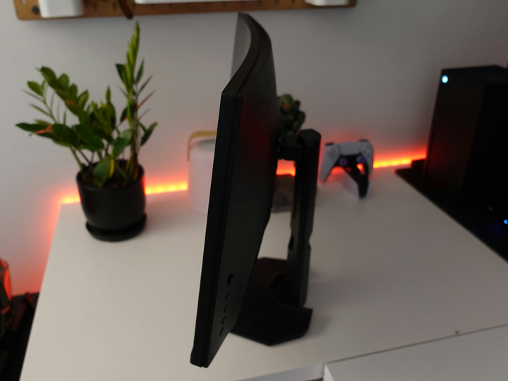 DELL 『S2422HG』 レビューチェック ～エントリークラスの23.6インチ