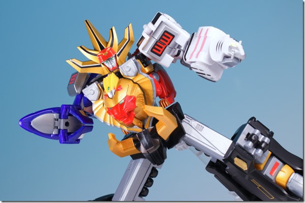 バンダイ SMP 百獣戦隊ガオレンジャー ガオキング ミニレビュー