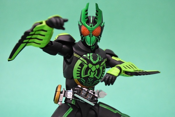 S.H.Figuarts（真骨彫製法） 仮面ライダーオーズ ガタキリバ コンボ