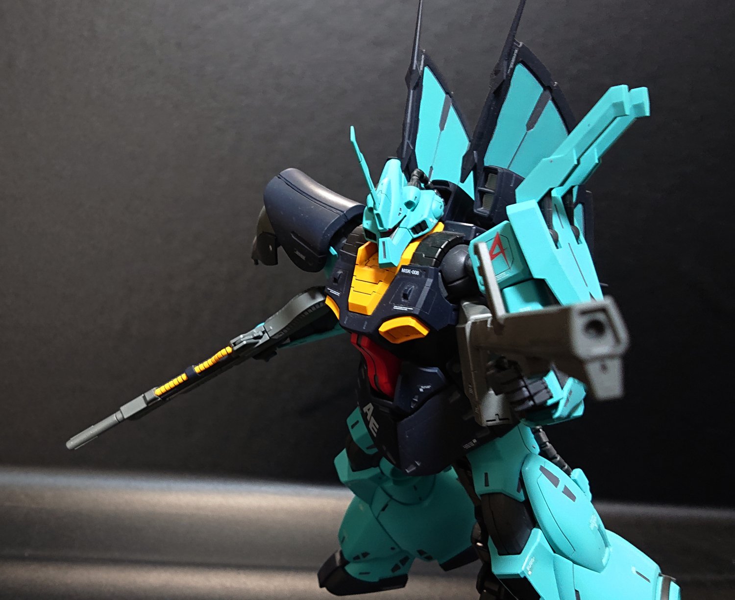 RE/100 MSK-008 ディジェの紹介 | おじさんの模型部屋