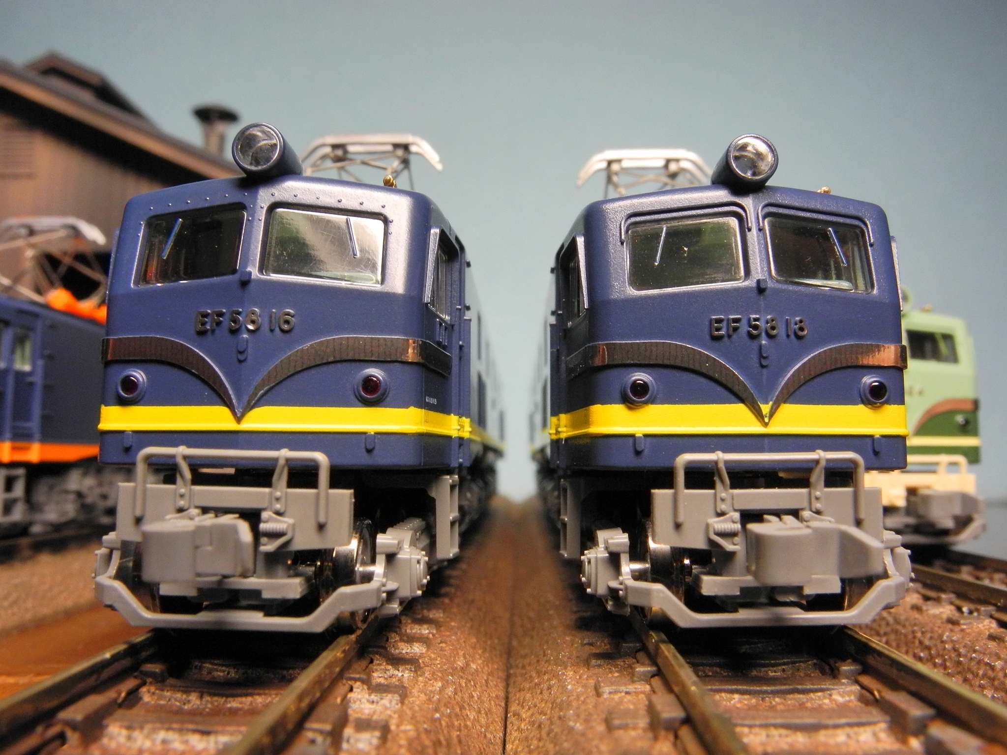 オフのデスクトップ KATO Nゲージ製造40周年記念 EF58試験塗装4