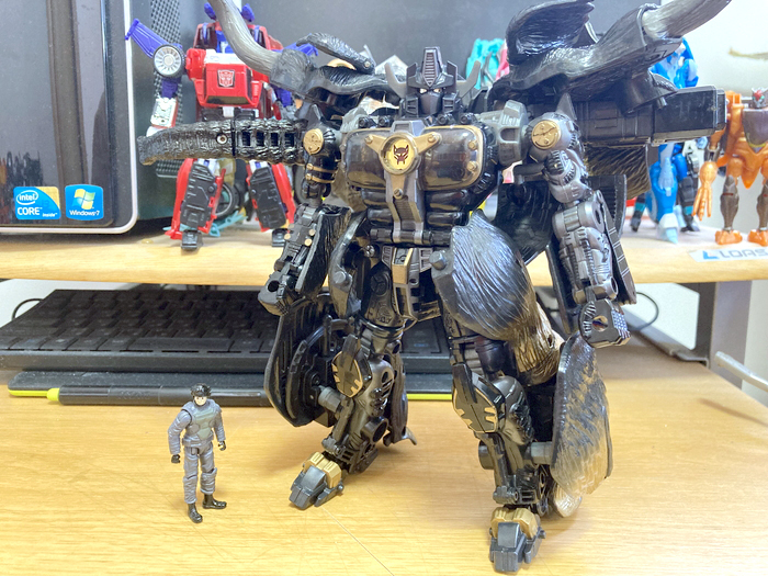 影武者だから黒いってわけ？『ブラックビッグコンボイ(トイザらス限定