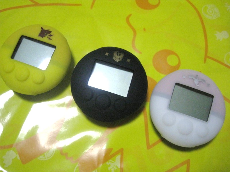 ポケウォーカーシリコンカバー ホウオウ・ルギア・ピカチュウ