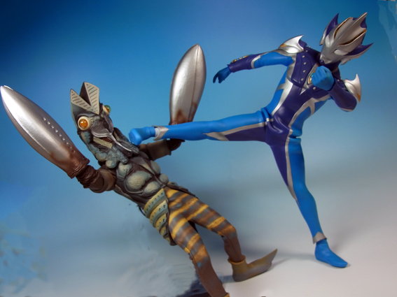 PROJECT BM! ウルトラマンヒカリ レビュー | ヒーローフィギュアを
