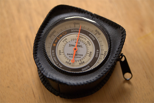 スポルディング「高度計」 ザ・金剛登山