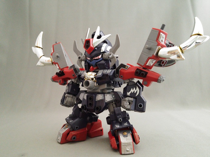 BB戦士 砕虎魔亜屈 | 床板の下