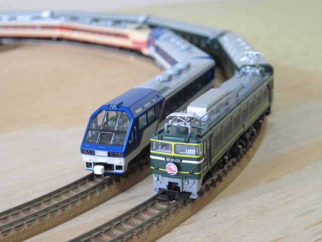 TOMIX 国鉄485系特急電車（キロ65形 ゆぅトピア和倉）セット入線