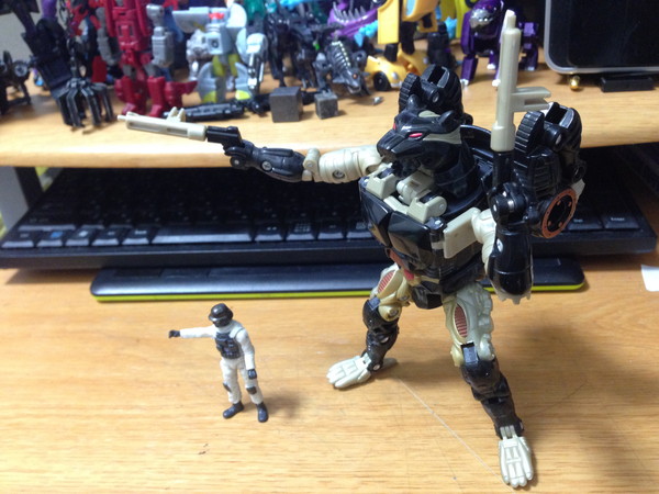 今時カセットテープに変身！『メタルスジャガー（ビーストウォーズ