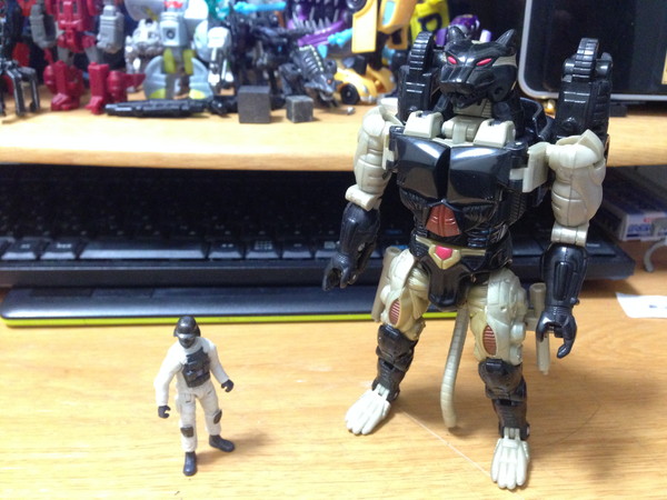 今時カセットテープに変身！『メタルスジャガー（ビーストウォーズ