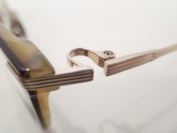 999.9(フォーナインズ)「NPM-10BF」バッファローホーンで作られた