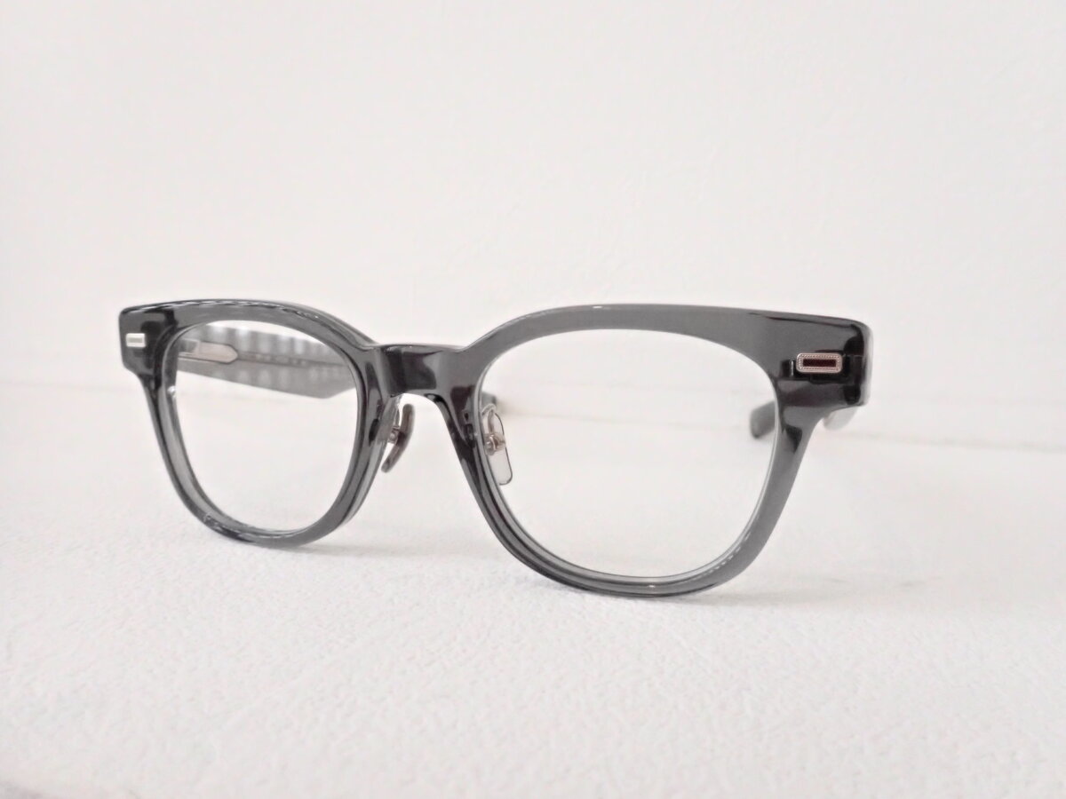 ゴツイのに掛けやすい！メガネフレーム｜999.9(フォーナインズ）「NP