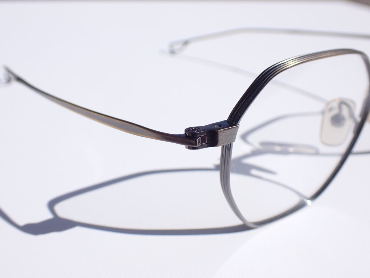 多角形シェイプメタルフレーム｜999.9(フォーナインズ) S-626T