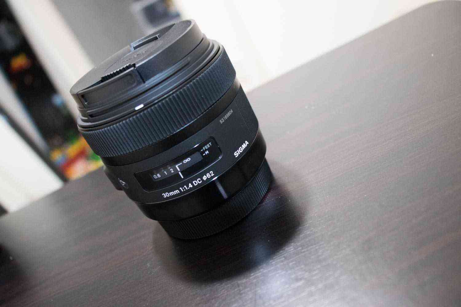 Kiss x9i初心者向け最強レンズ】Sigmaの単焦点レンズ「30mm F1.4 DC