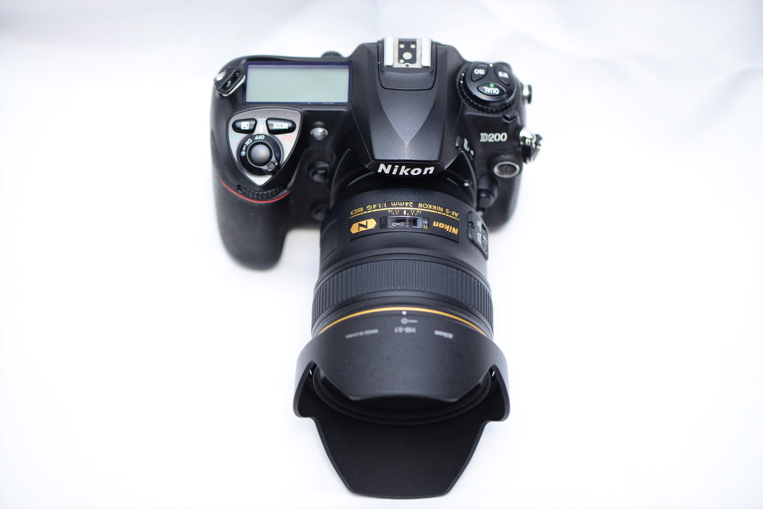 レビュー】Nikon D200 ① | 銀の備忘録