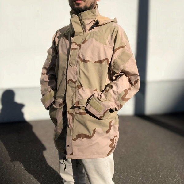 実物/米軍/USMC/米海兵隊/ECWCS/Gen2/デザートカモ/ゴアテックス