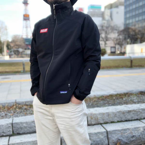 美品 patagonia パタゴニア 企業物 ソフトシェル ジャケット 黒