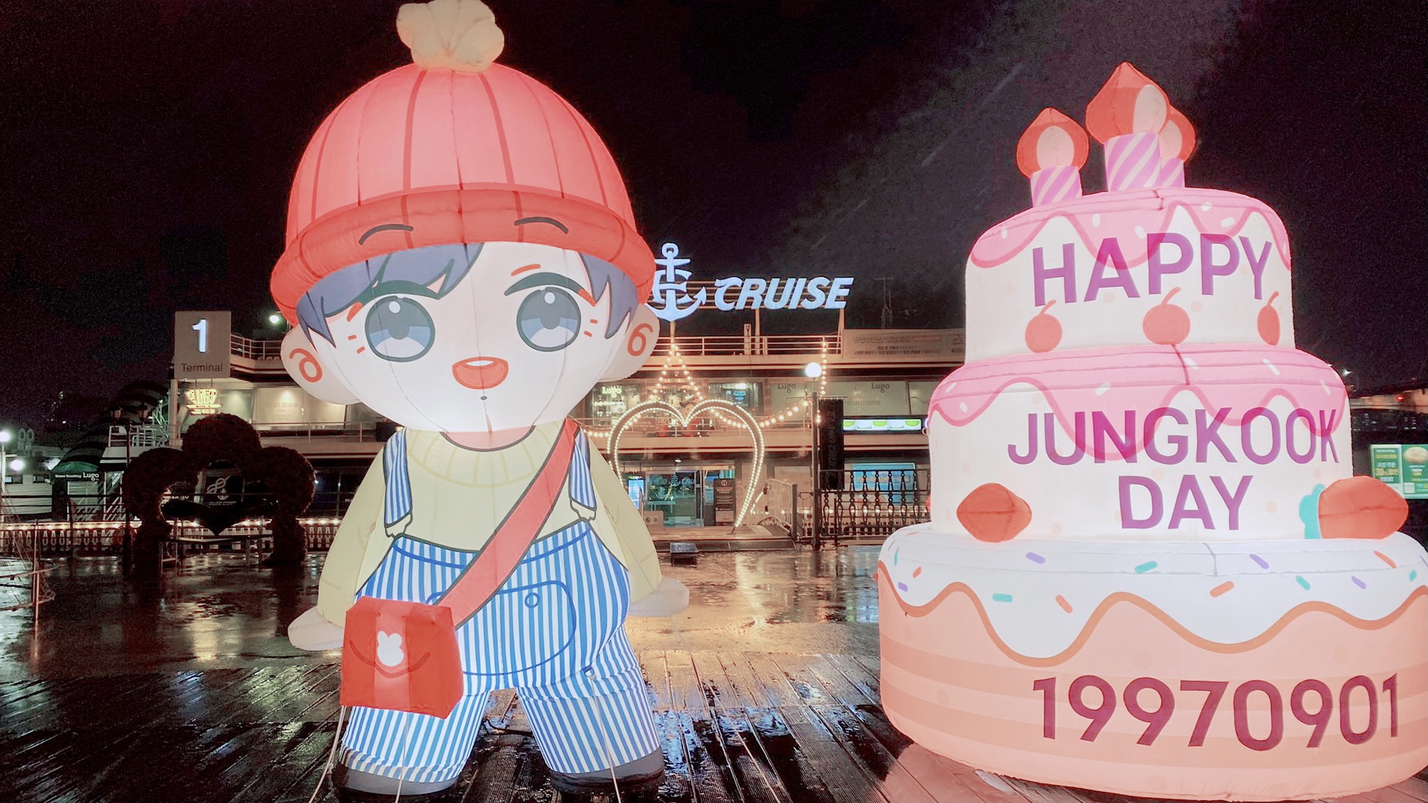 BTS ジョングクの誕生日を記念した世界中の大規模センイルプロジェクト