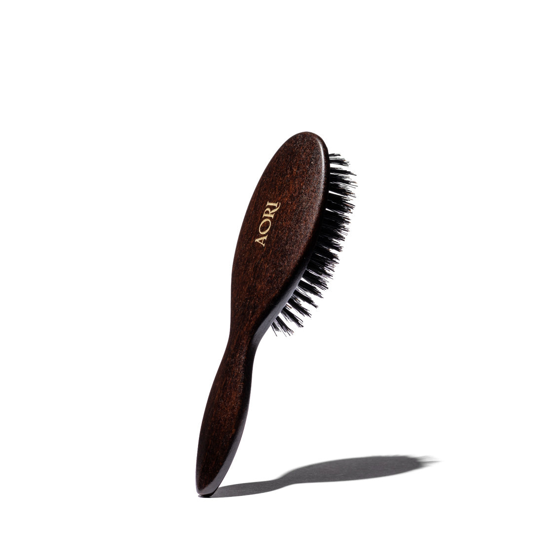 ブナ製トラベルヘアブラシ - オフィシーヌ・ユニヴェルセル・ビュリー