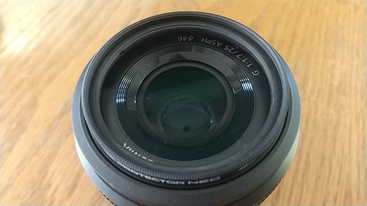 LUMIX G 25mm/F1.7 ASPH.H-H025は軽量ミニサイズな標準単焦点レンズ