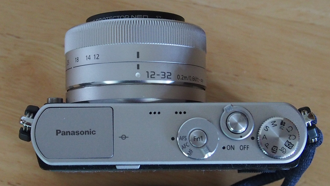 広く写せるマイクロフォーサーズ ズームレンズLUMIX G VARIO 12-32mm