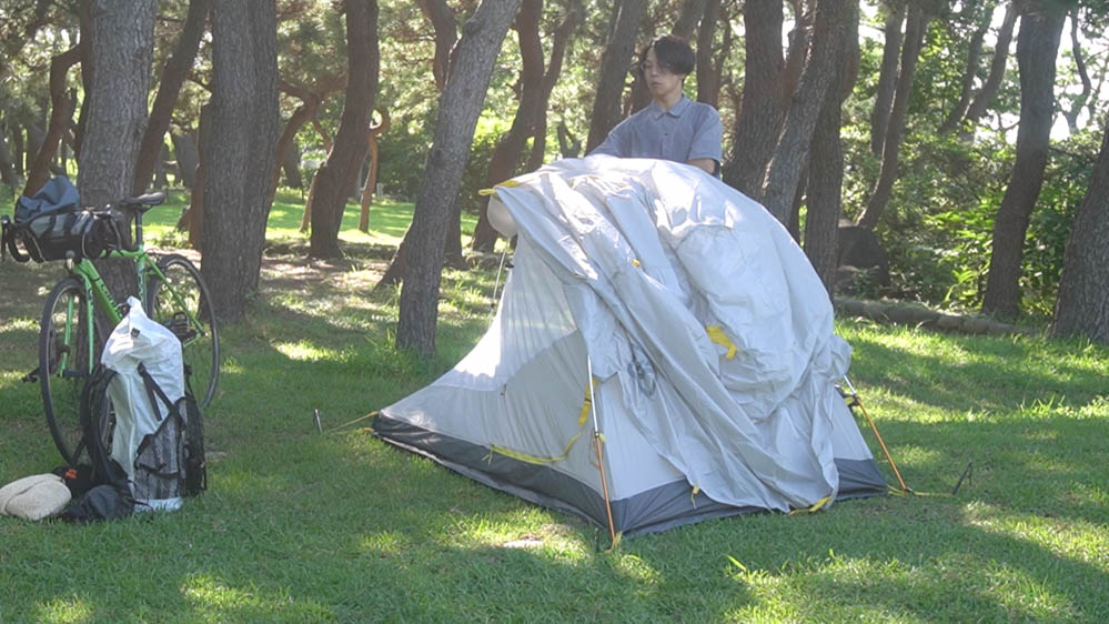 ダブルウォールの軽量テント！FeatherstoneのULオブシディアン1Pを