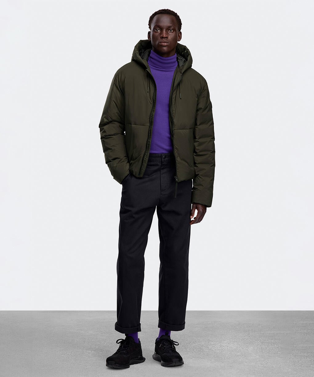 ロッジ フーディー ブラックレーベル(5078MB)｜カナダグース (CANADA