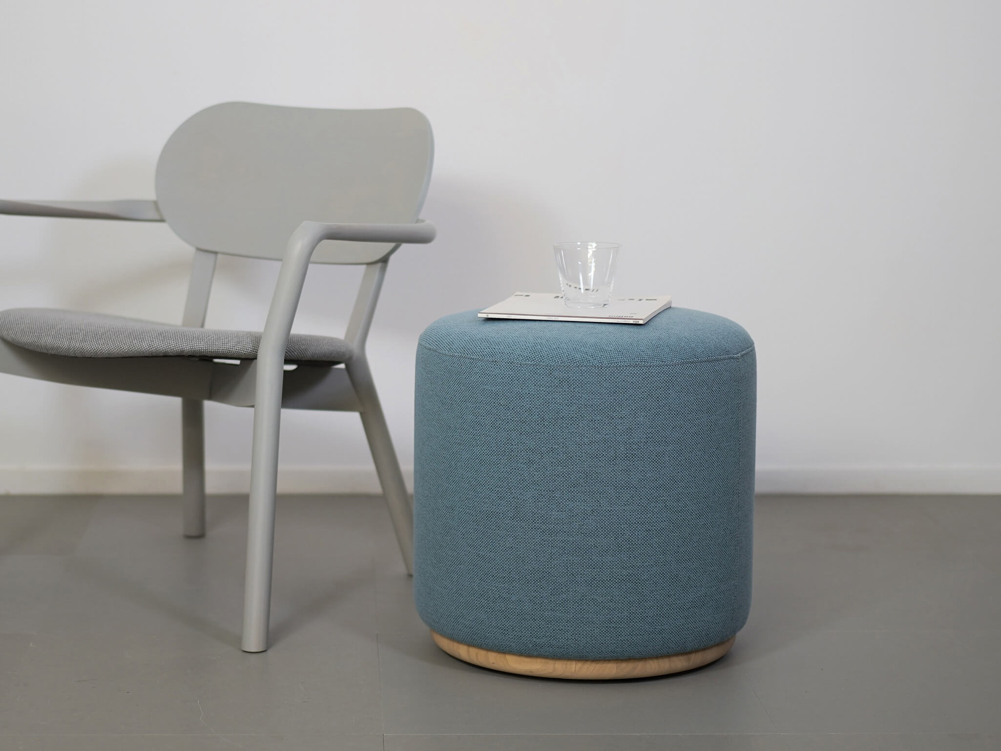 エレファント プーフ タスク スツール オットマン キャスター付