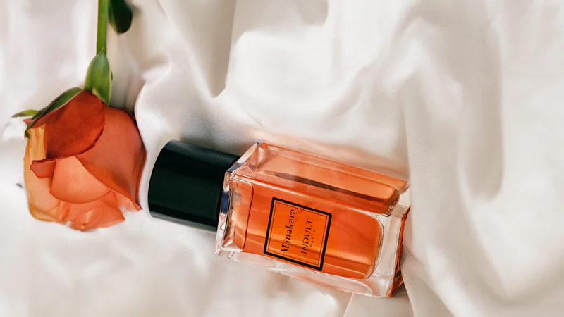 マナカラ｜摘み立ての果実のようなバラ＝『掟破りのライチローズ』の