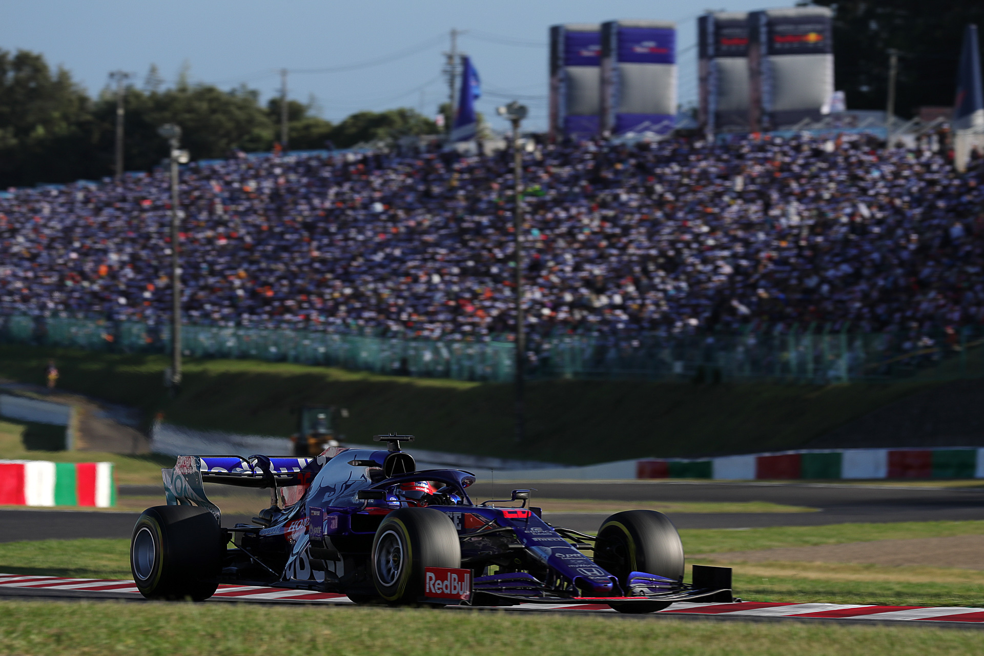 2020年 F1日本グランプリのチケット価格発表。西エリア9500円、V1席6万