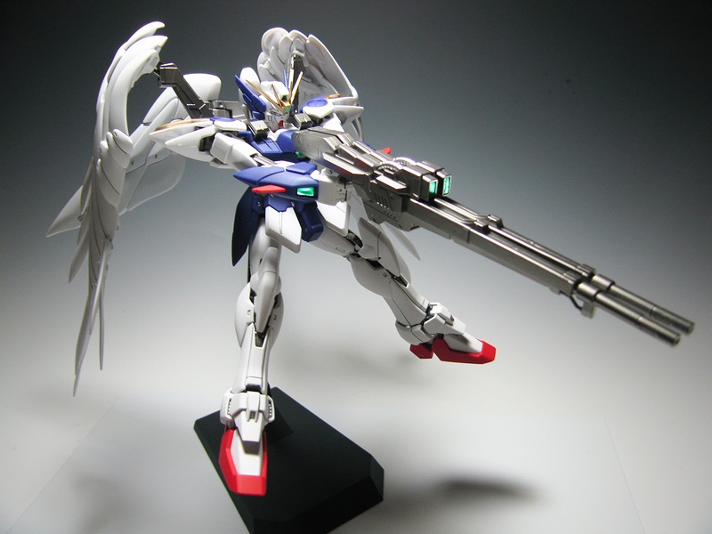 プレミアム完成品】バンダイ MG 1/100 ウイングガンダムゼロ EW版