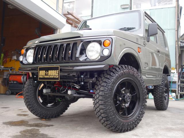 スズキ(SUZUKI) ジムニー W/W 3インチリフトアップ 全塗装 E-JA22W