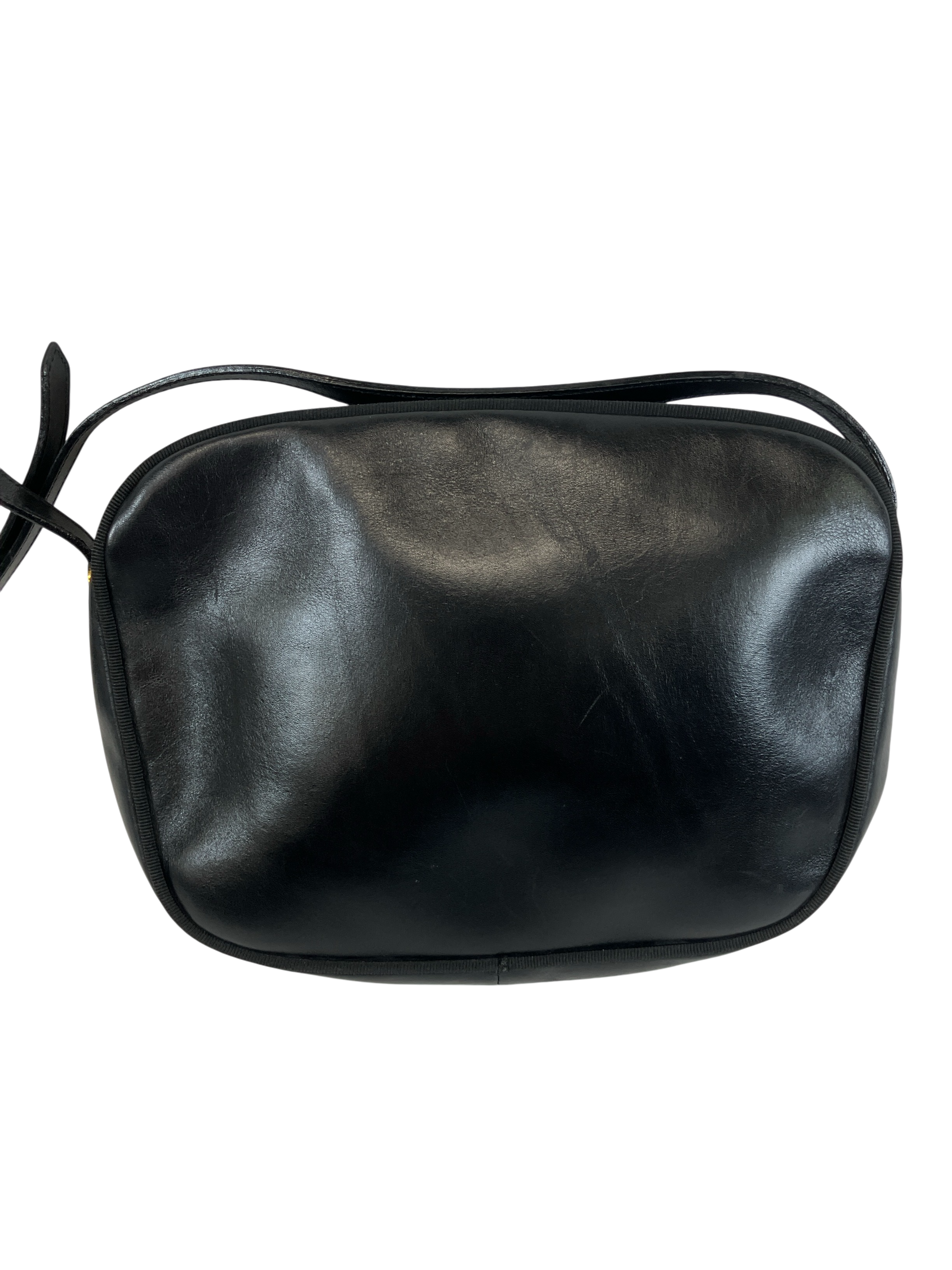 FERRAGAMO フェラガモ ショルダーバッグ ガンチーニ ヴァラ ブラック