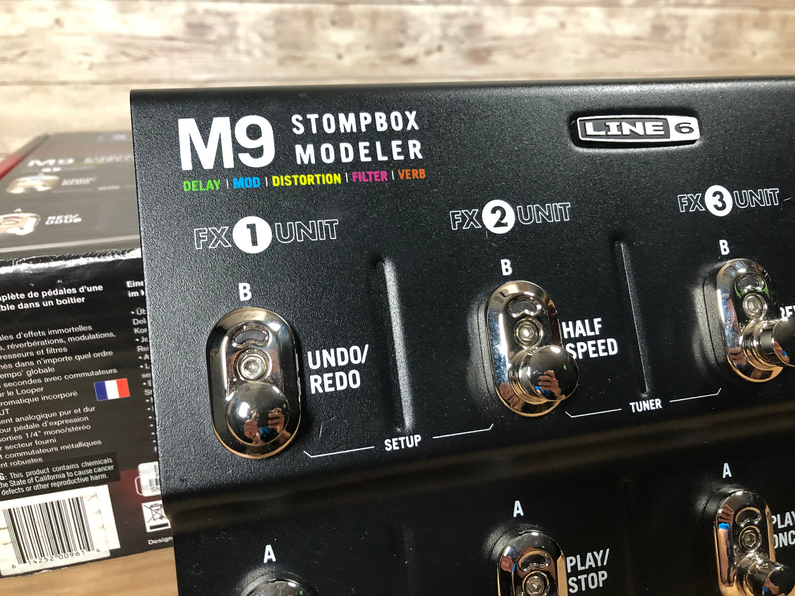 Line 6 M9 Stompbox Modeller Toronto, ON | Cask Music