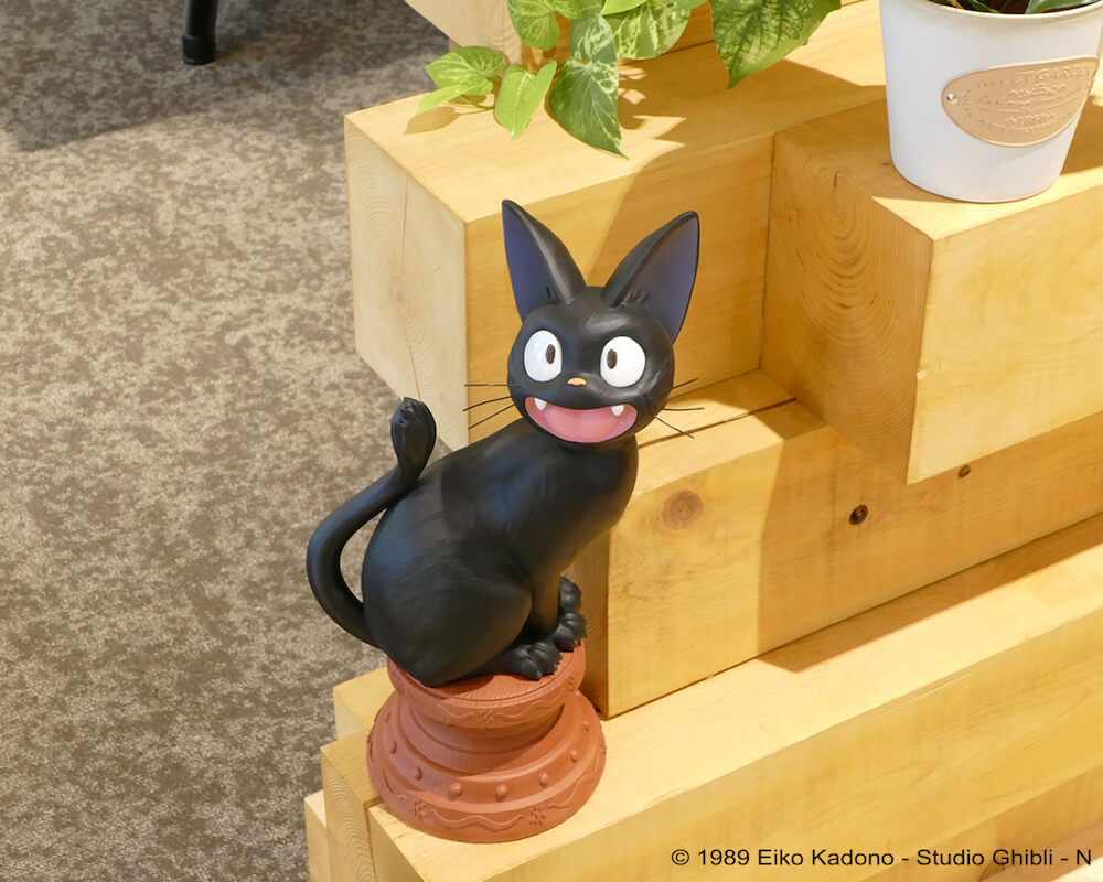 8月10日から黒猫ジジの新作グッズが大量発売されるにゃ〜映画「魔女の