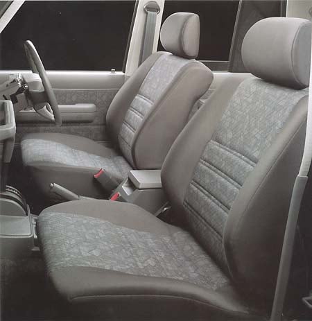 ランドクルーザー70（トヨタ）ZX 4ドア（2004年4月）｜カタログ