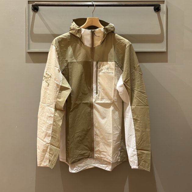 10/24(木)店頭販売スタート、BEAMS 別注 ARC'TERYX NAGOMI Squamish