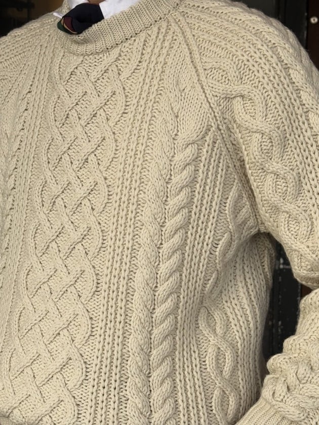 BATONERのカシミヤアランニット、サイズ感について｜ビームス プラス