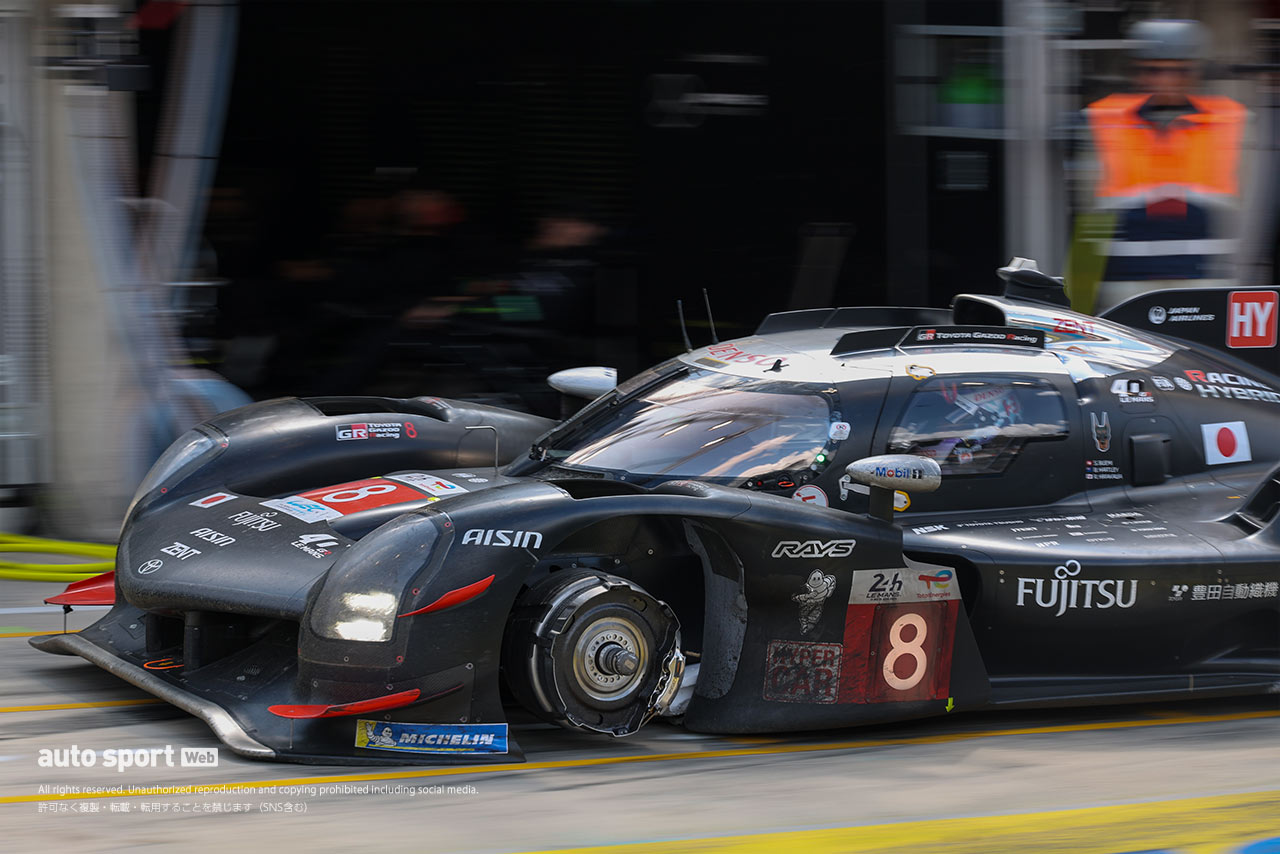 平川亮のトヨタ8号車にトラブル発生。スロー走行からガレージイン／ル