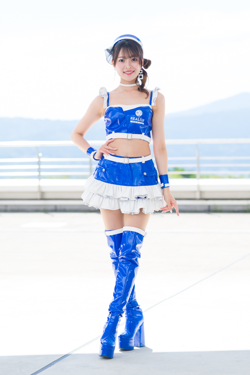 アイドルからレースクイーンに転身したすがはらさき「人生であんな台数