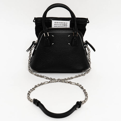 超人気の5AC マイクロ ショルダーバッグが2021FWでアップデート