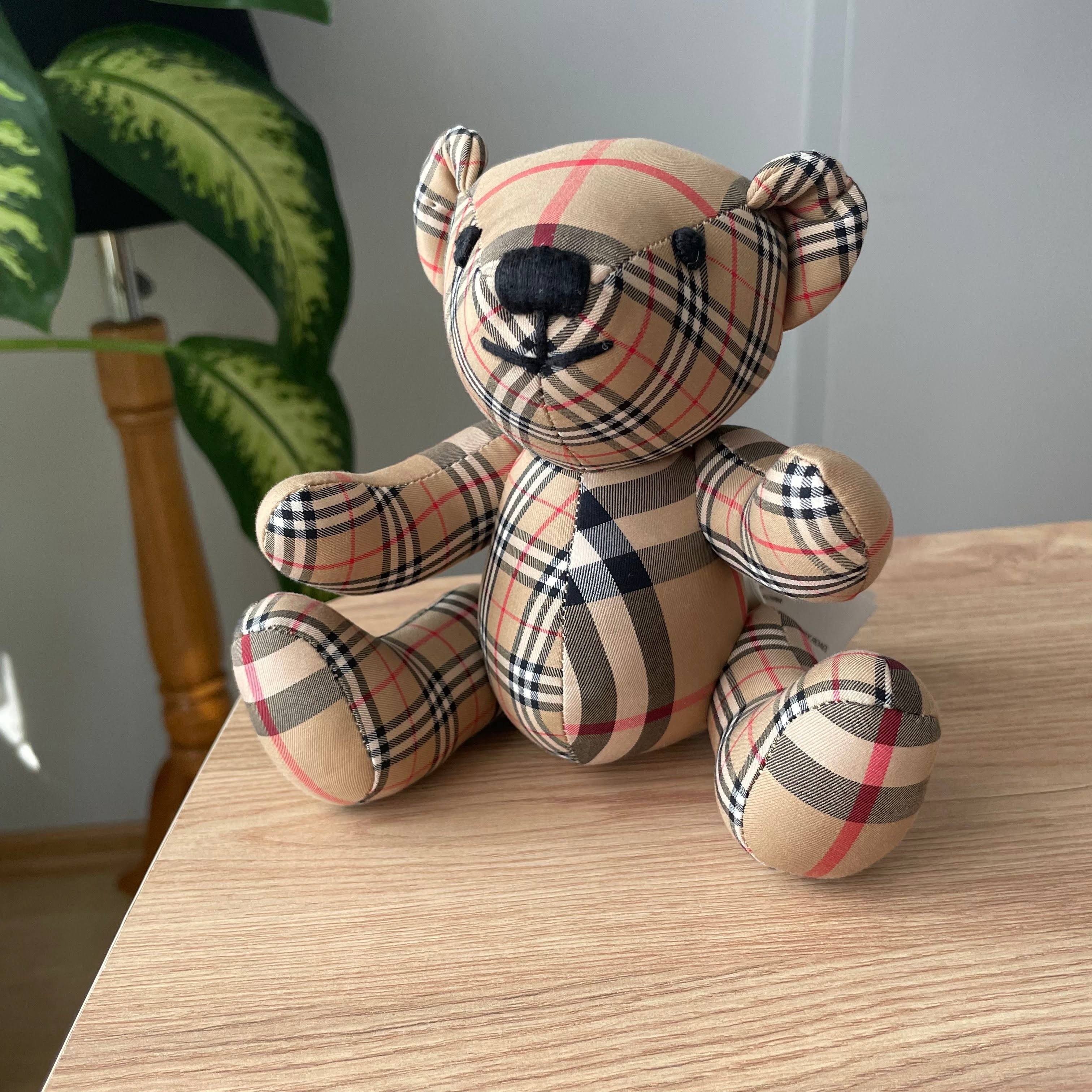 Burberry ベビー服 ぬいぐるみ付 3点 ギフトセット 8041087 (Burberry