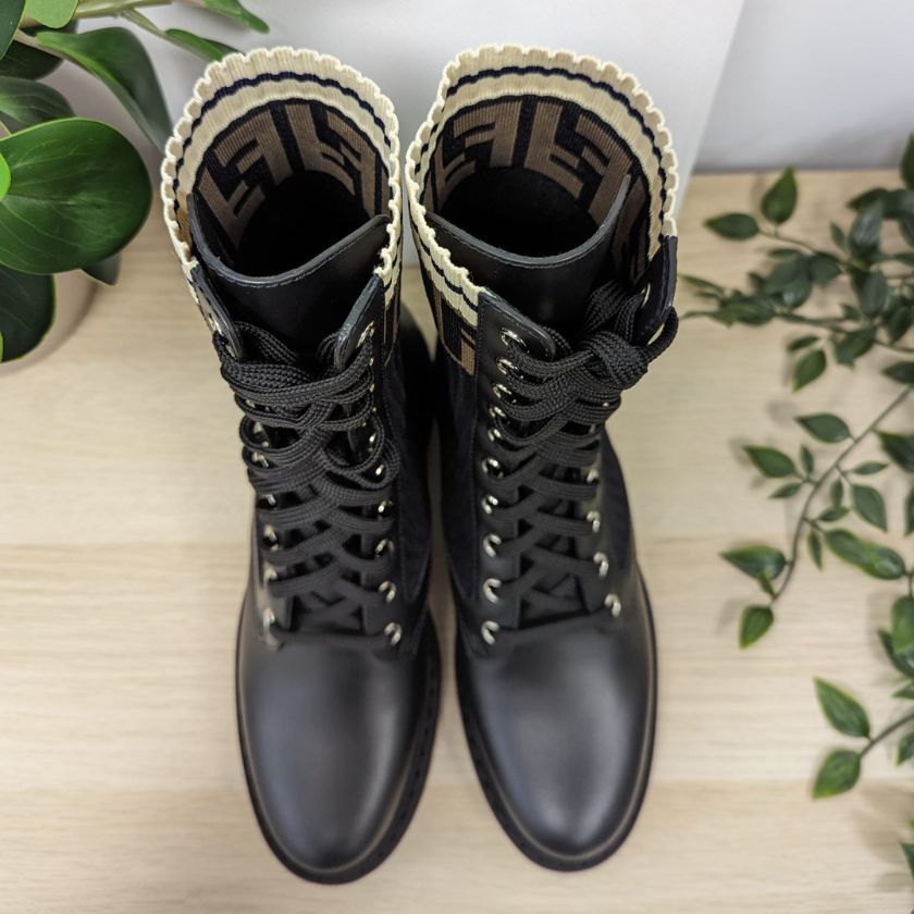 6万取引突破☆UPS速達便利用！【FENDI☆フェンディ】ブーツ (FENDI