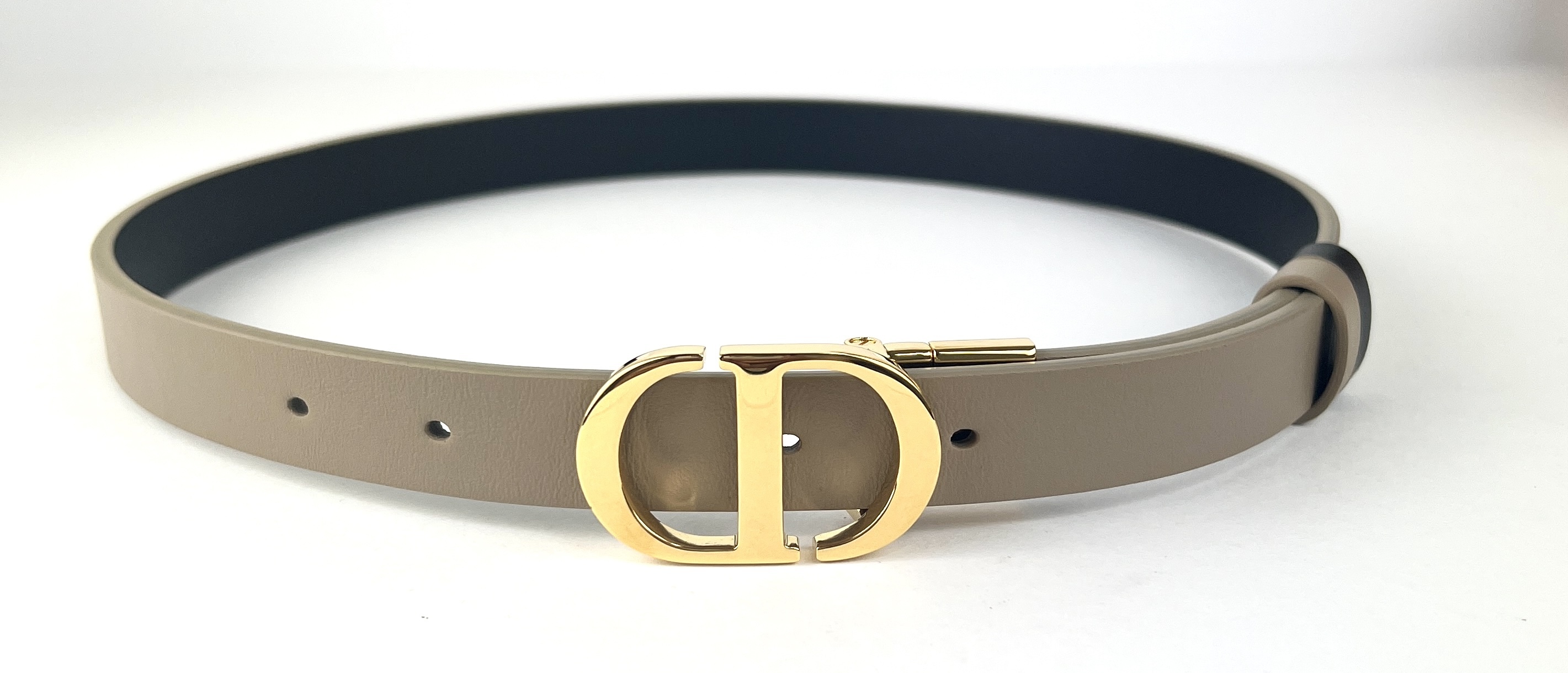 すぐ届く！DIOR ディオール30 MONTAIGNE リバーシブルベルト (Dior