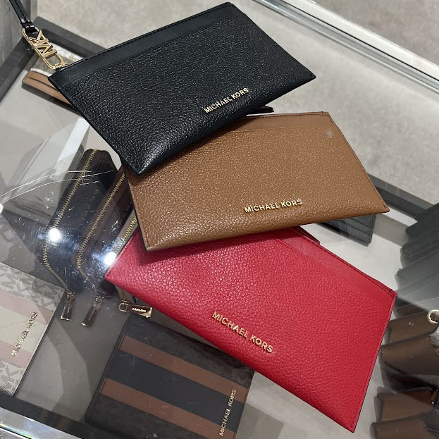 即発 アウトレット MK EMPIRE ジップ カードケース ラージ (Michael