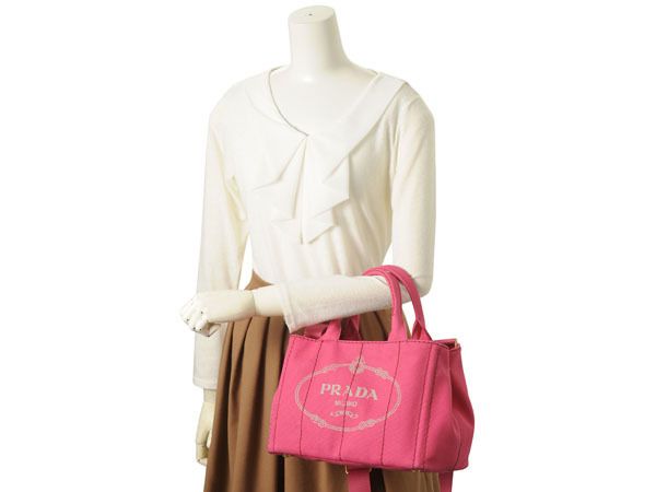 セール☆完売必須☆PRADA☆キャンバストートバッグ ピンク♪ (PRADA