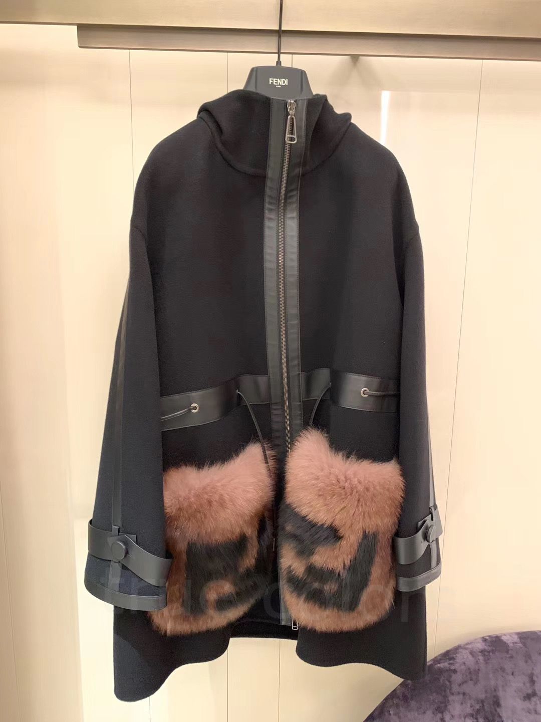FENDI フェンディ フォックスファーポケット付き カシミヤコート
