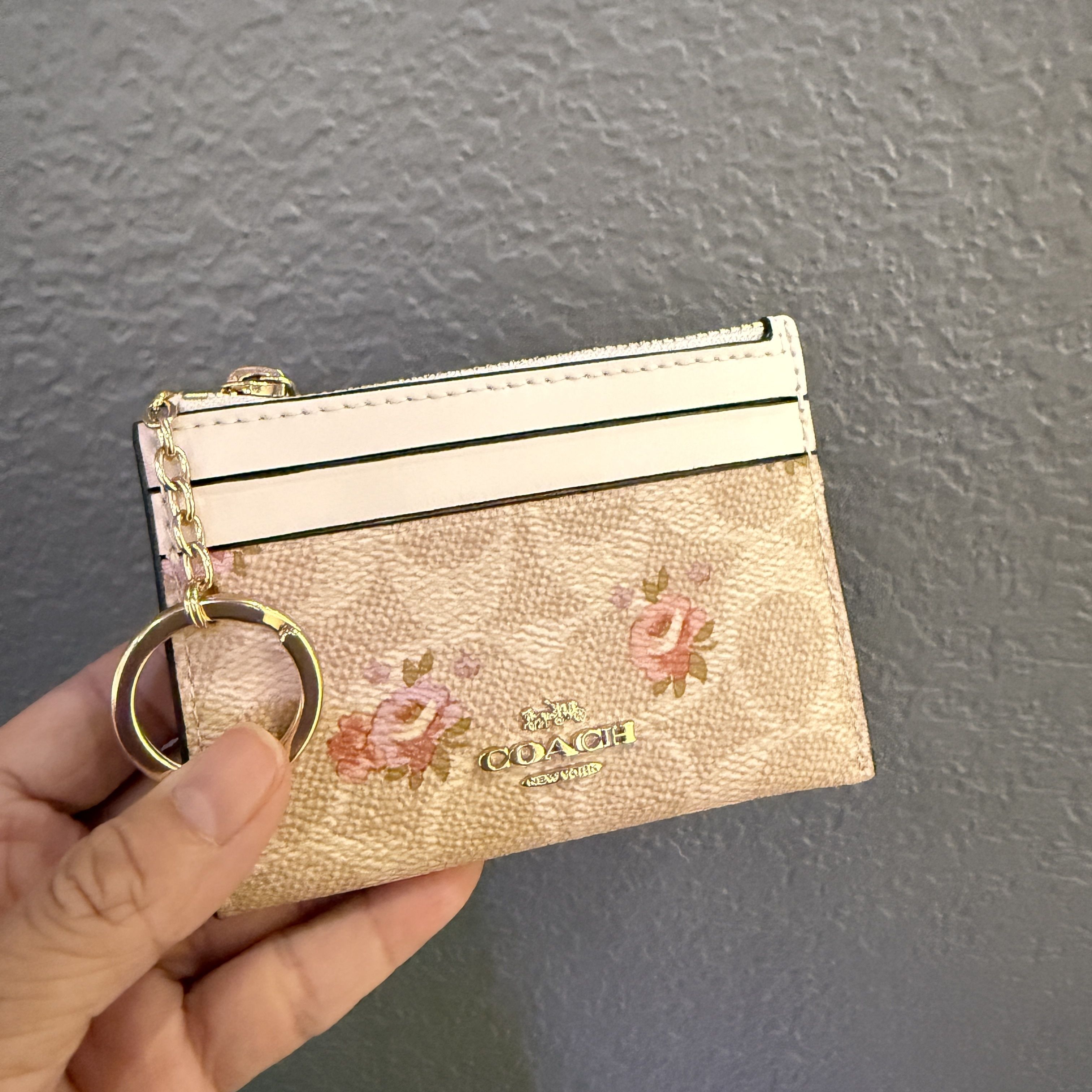 定番 COACH☆名刺・カードケース 88250*バッグに付け (Coach/カード